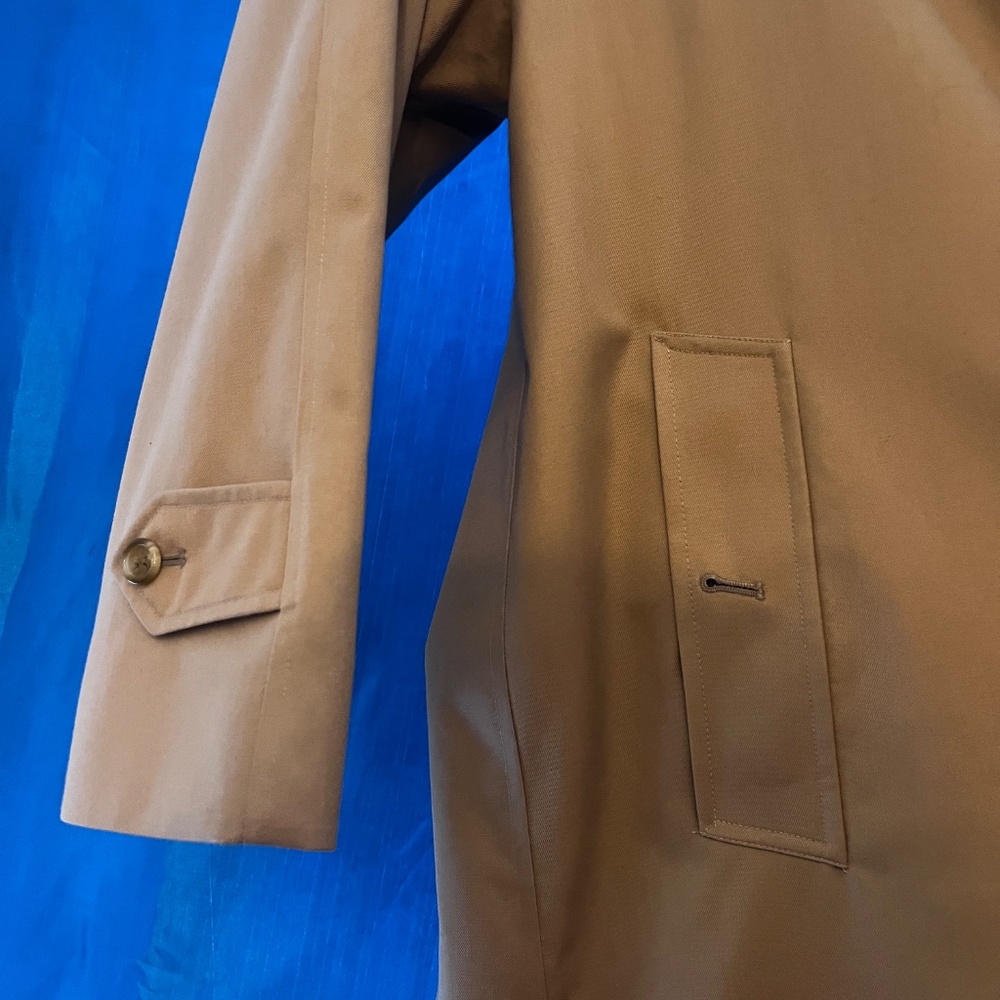 Women's’/Men’s Burberry Trench Coat - Extra Long - Picture 7 of 16